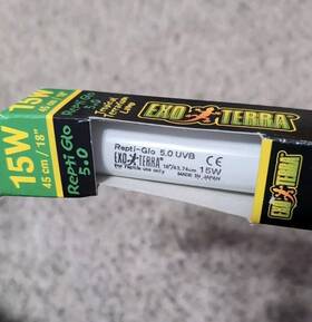 Exo-terra 015561221634 Repti Glo 5.0 Tropical Terrarium Lamp Linear Fluorescent Bulb 30w 90cm / 36 Inch