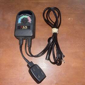 1000w Reptile Treasures 749729620105 Terrarium/germination Temperature Controller With Probe 3 Outlet/1000w