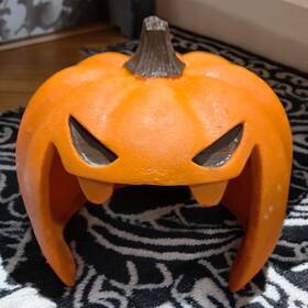 Thrills & Chills 737257999978 And Jack-o-lantern Pumpkin Terror-ium Decor Reptile Hide No Tags