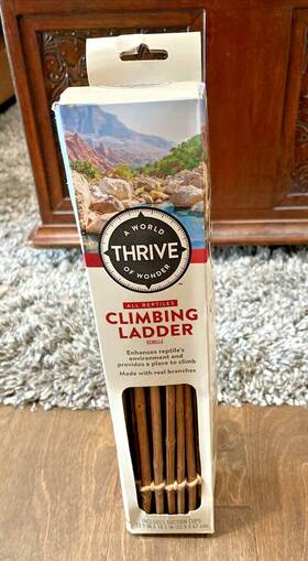 Thrive 737257843899 Climbing Reptile Branch Ladder - Open Box