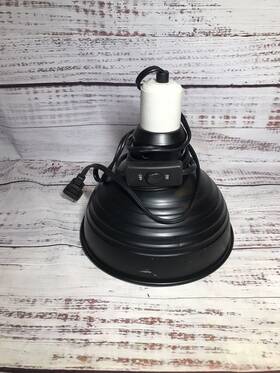 Dl-85 Thrive A World Of Wonder 8.5 Inch Dome Lamp 6ft Cord On/off Switch 150 Watt All Reptiles Basking Light