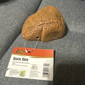 Zilla 096316117709 Decor Rock Den Hideout For Terrariums Small 5.5 Inch L X 4.62 W 2.25 H