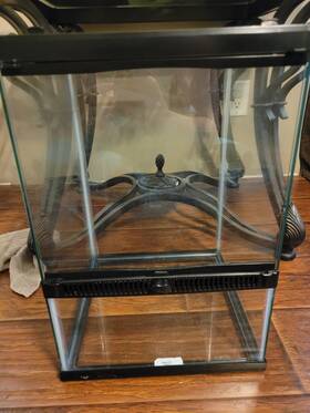 12lx12wx18h Zilla Small 12x12x18 10 Gal Reptile Enclosure Please Read Description
