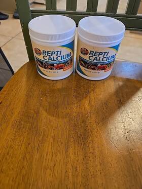 43256 Zoo Med Lot Of 2 Repti Calcium Without D3 8 Oz./227g Exp. 4/17/2027