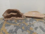 Exo Terra Reptile Faux Rock Magnetic Den. Fixed Price $10.00.