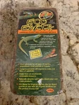 Zoo Med Eco Earth Compressed Coconut Fiber Reptiles New. Fixed Price $12.00.