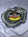 Zoo Med Repti Rock Food & Water Dish Combo Large Wfc 40. Fixed Price $10.00.