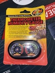 Zoo Med Dual Analog Terrarium Thermometer/humidity Gauge TH-27 Reptile. Fixed Price $11.00.
